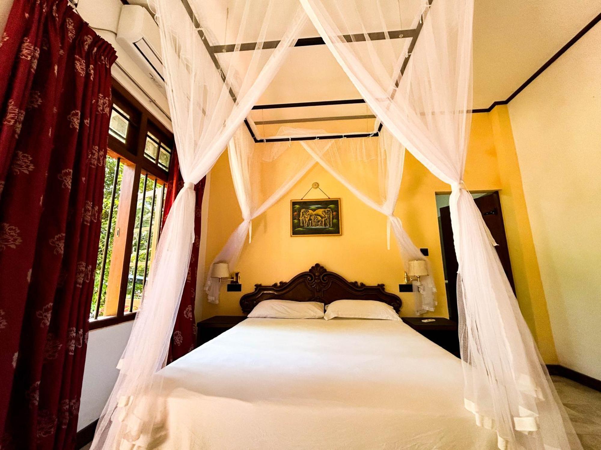 Hotel La Felicita Mirissa Luaran gambar