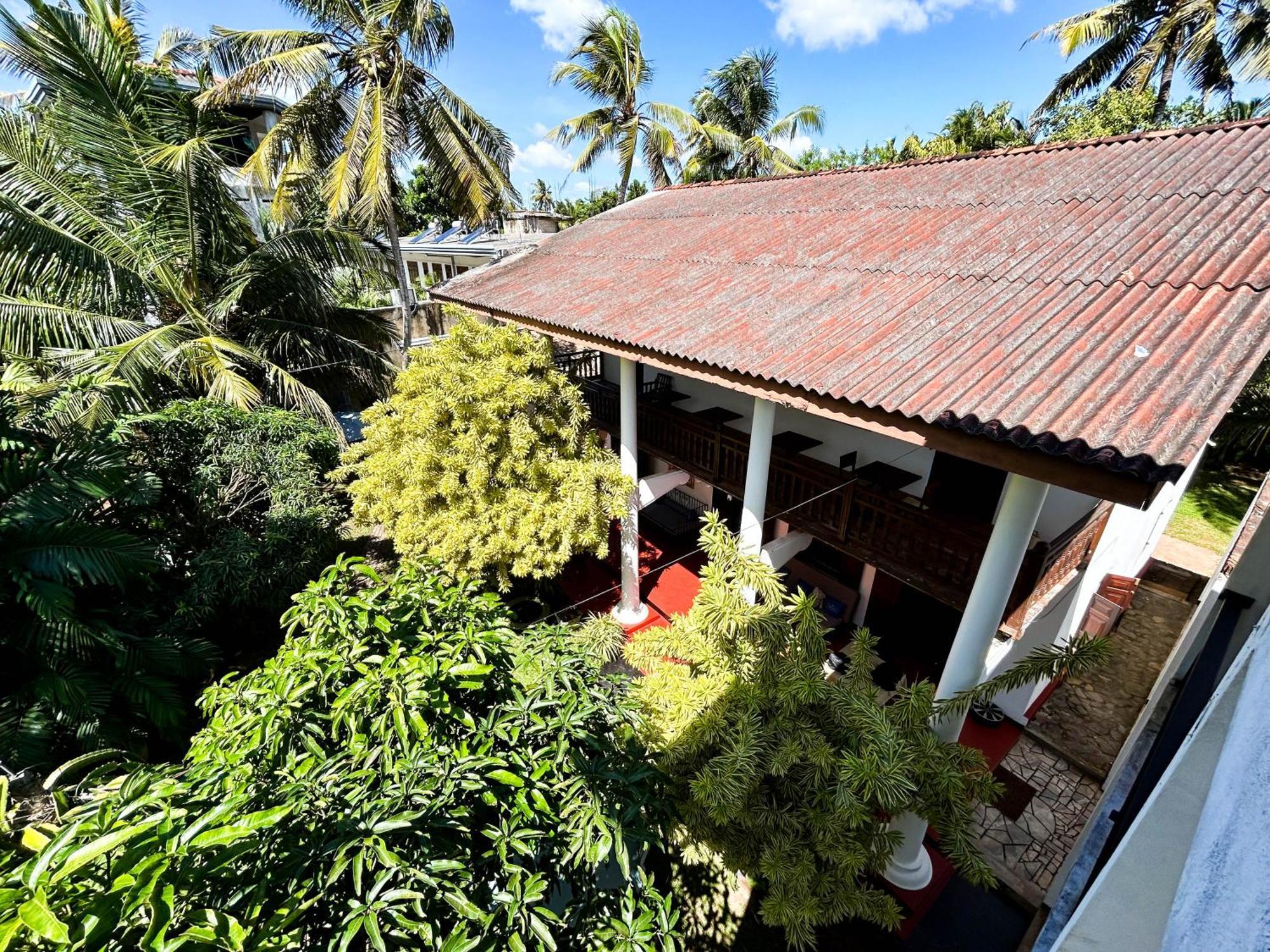 Hotel La Felicita Mirissa Luaran gambar