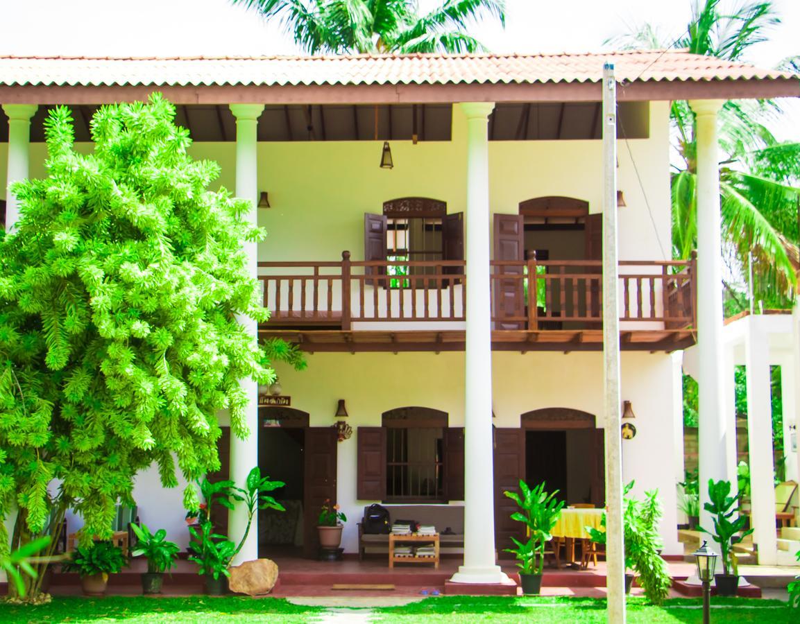 Hotel La Felicita Mirissa Luaran gambar