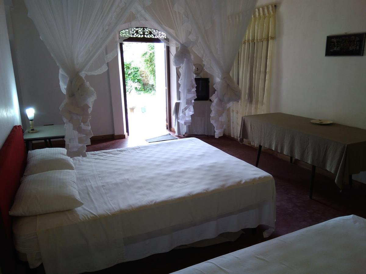 Hotel La Felicita Mirissa Luaran gambar