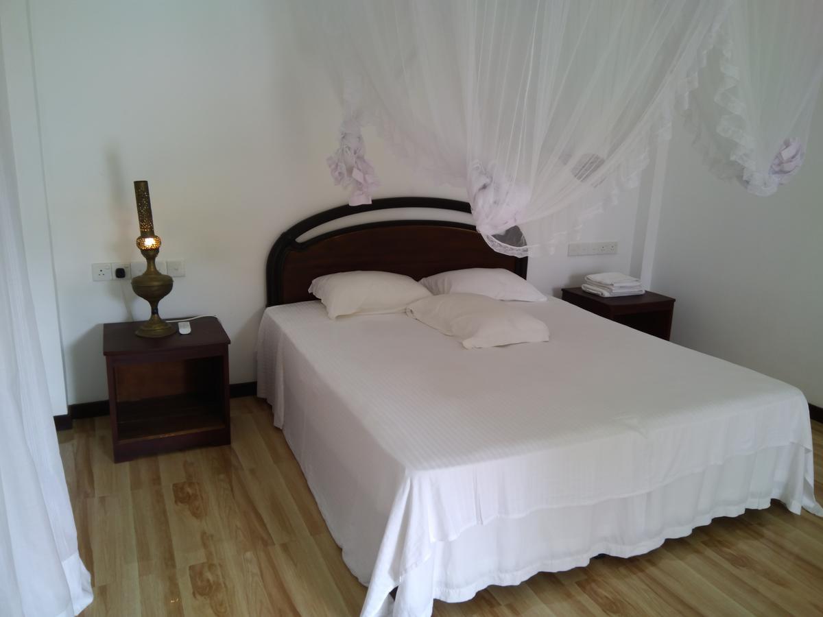 Hotel La Felicita Mirissa Luaran gambar